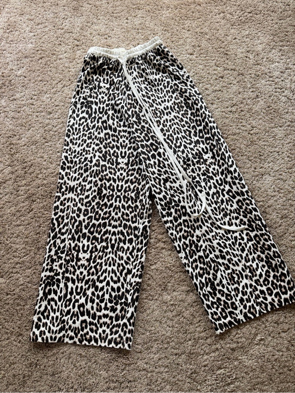 Leopard Print Straight-Leg Pants - Black & White